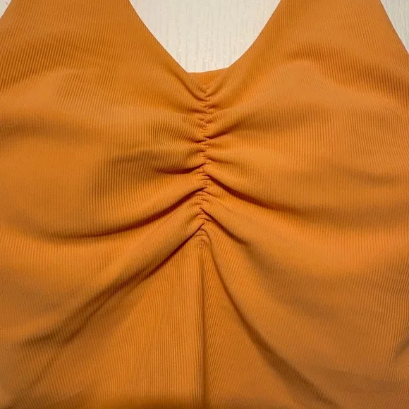 Wilo Ruched Sports Bra NWOT - Picture 2 of 8